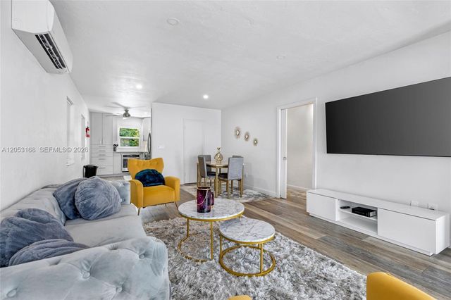 821 84th Street, Miami Beach, FL 33141
