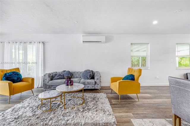 821 84th Street, Miami Beach, FL 33141