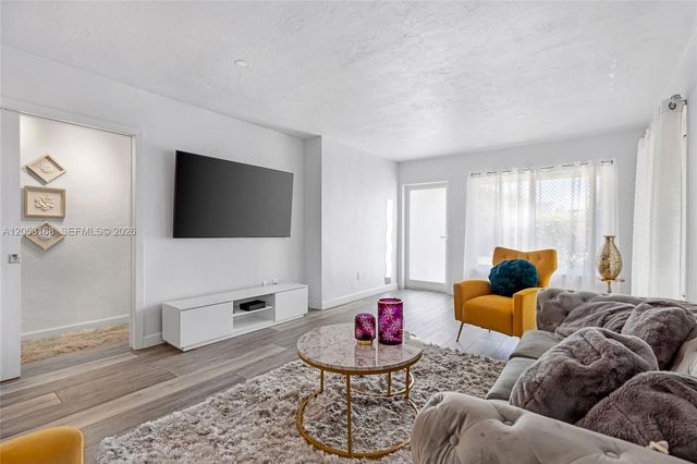 821 84th Street, Miami Beach, FL 33141
