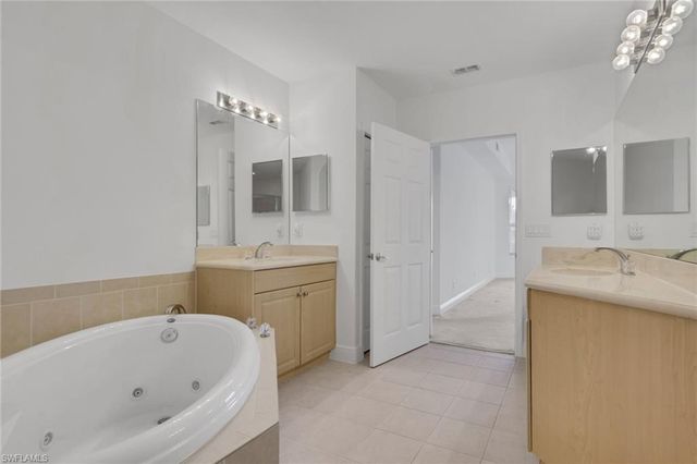 3580 Lansing LOOP 102, Estero, FL 33928