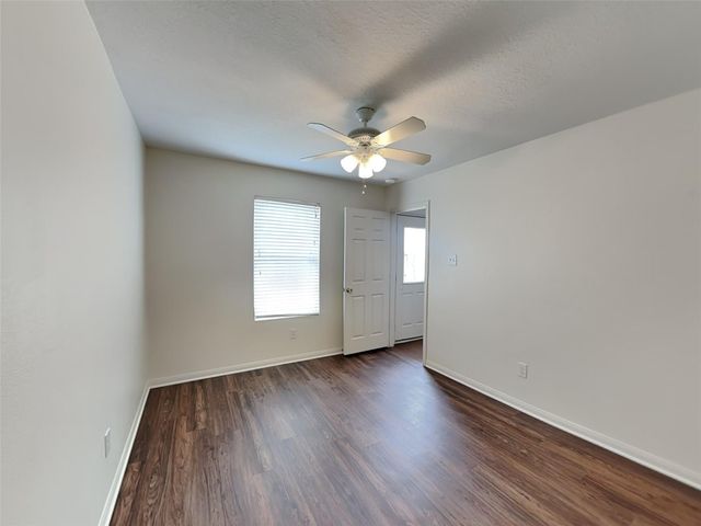 3631 Barkers Crossing Avenue, Houston, TX 77084
