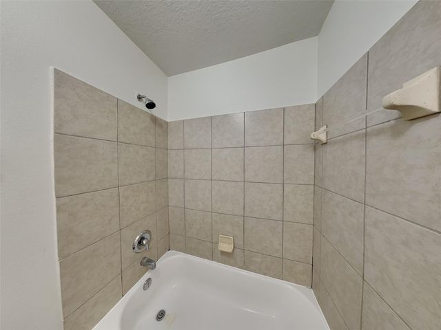 3631 Barkers Crossing Avenue, Houston, TX 77084