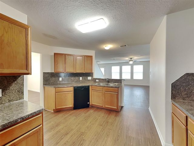 3631 Barkers Crossing Avenue, Houston, TX 77084