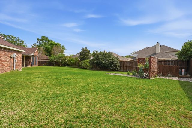 1827 Windsong Circle, Keller, TX 76248