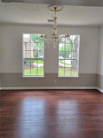 12018 Mckinney Falls Lane, Sugar Land, TX 77498