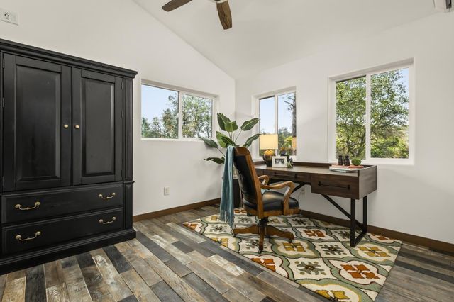 16175 Mackinaw Way, Grass Valley, CA 95949