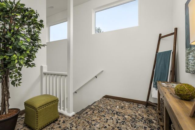 16175 Mackinaw Way, Grass Valley, CA 95949