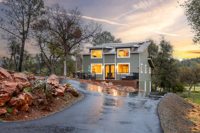 16175 Mackinaw Way, Grass Valley, CA 95949