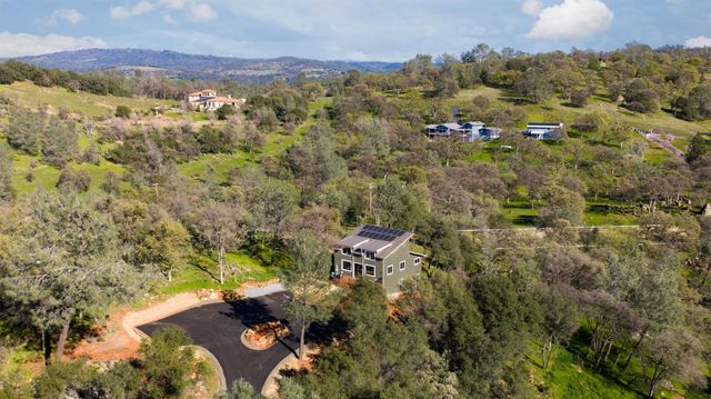 16175 Mackinaw Way, Grass Valley, CA 95949