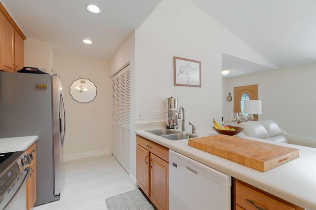 1073 Goldenrod Road, Wellington, FL 33414