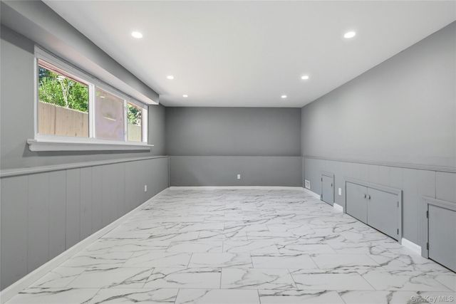 29 Henry Avenue, Selden, NY 11784