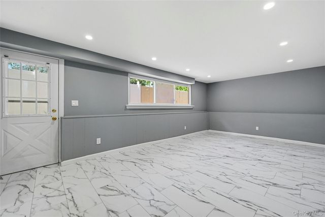 29 Henry Avenue, Selden, NY 11784