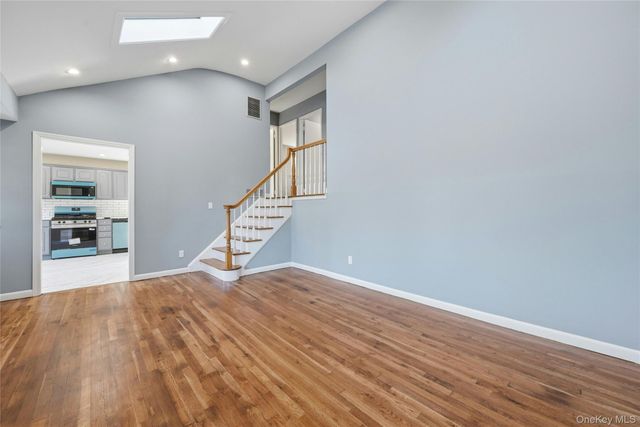 29 Henry Avenue, Selden, NY 11784