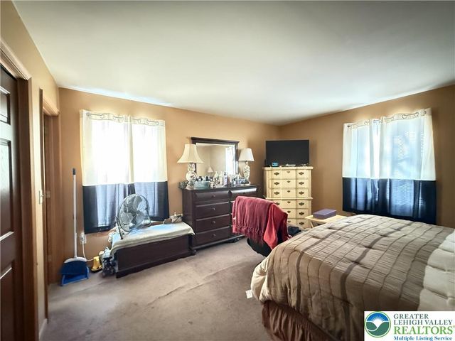 48 Blackfoot Trail, Penn Forest Twp, PA 18210