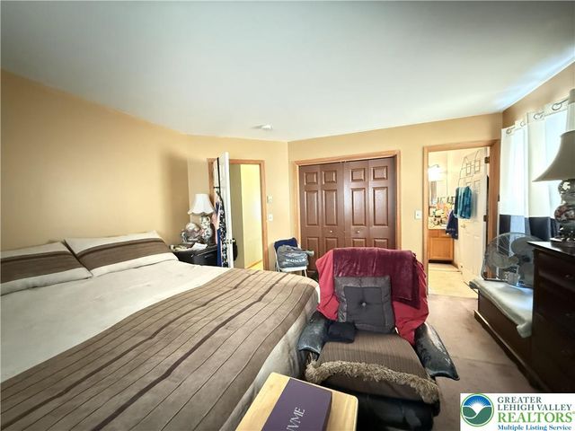 48 Blackfoot Trail, Penn Forest Twp, PA 18210