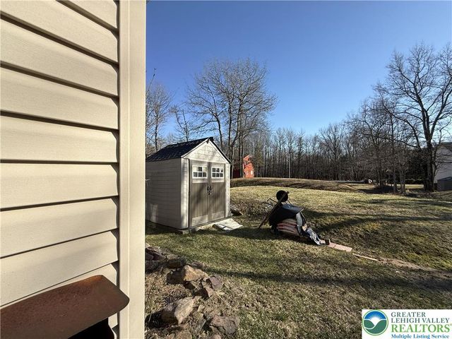 48 Blackfoot Trail, Penn Forest Twp, PA 18210