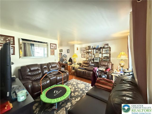 48 Blackfoot Trail, Penn Forest Twp, PA 18210