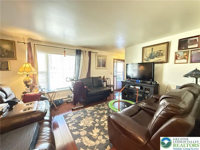 48 Blackfoot Trail, Penn Forest Twp, PA 18210