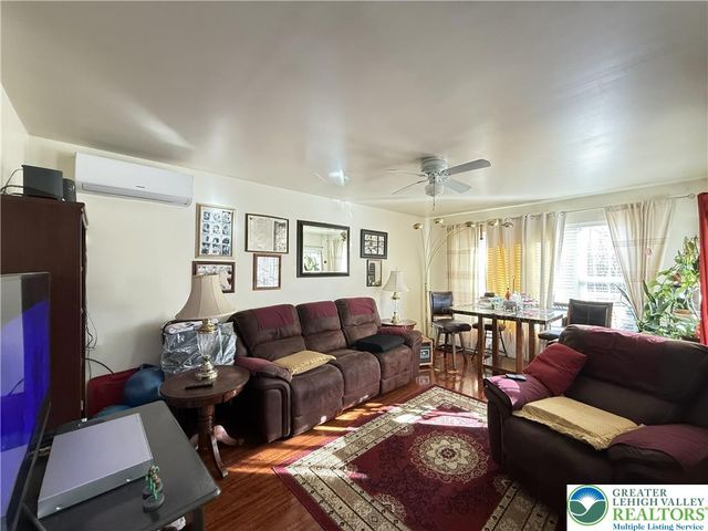 48 Blackfoot Trail, Penn Forest Twp, PA 18210