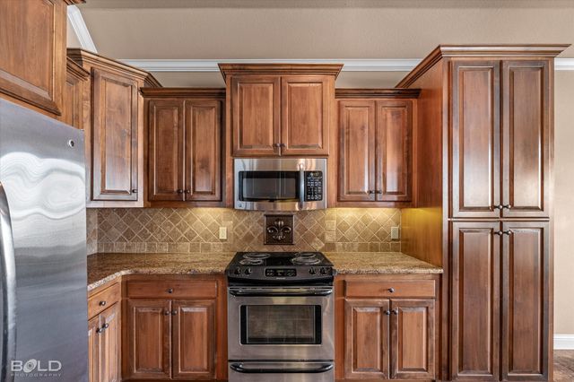 9672 Heron Springs Drive, Shreveport, LA 71106