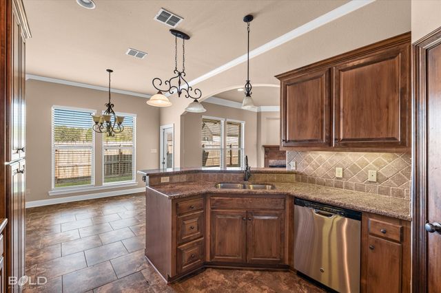 9672 Heron Springs Drive, Shreveport, LA 71106