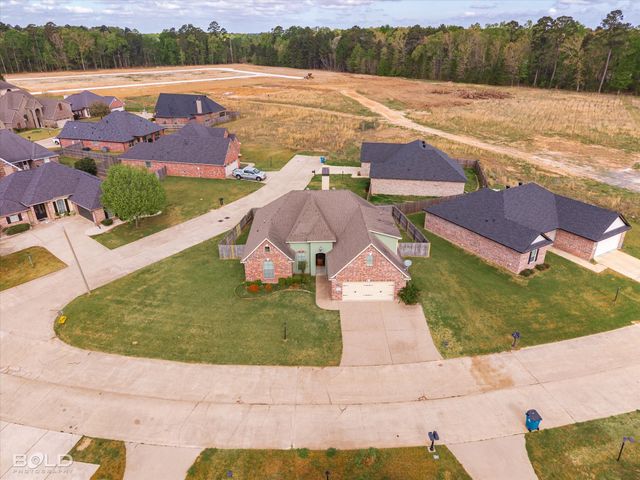 9672 Heron Springs Drive, Shreveport, LA 71106