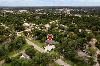 1403 N Thompson Street, Conroe, TX 77301