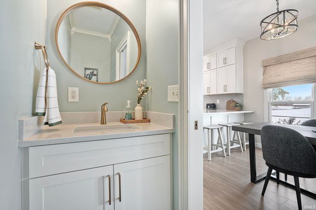 3815 Saint Andrews Place, Elkhart, IN 46517