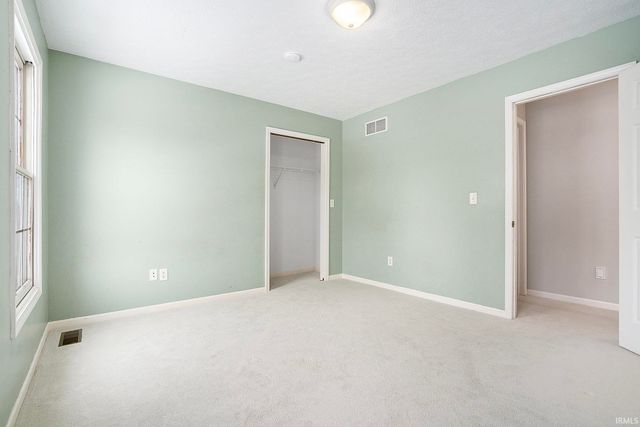 3815 Saint Andrews Place, Elkhart, IN 46517