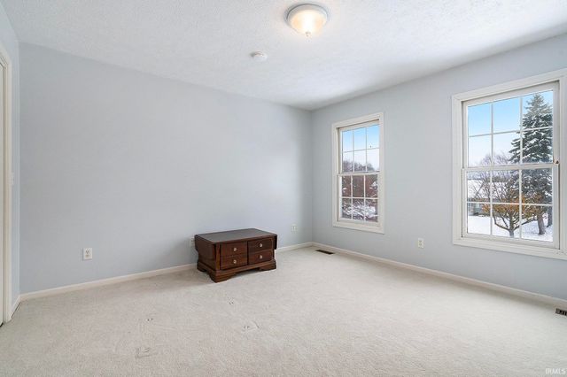 3815 Saint Andrews Place, Elkhart, IN 46517