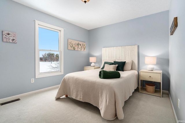 3815 Saint Andrews Place, Elkhart, IN 46517