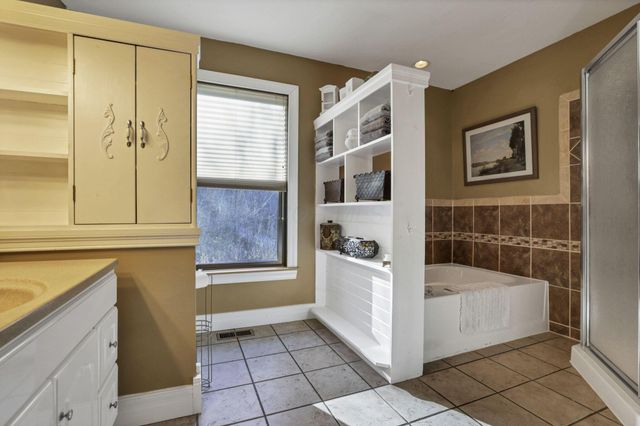 25873 Big Pine Road, Rockbridge, OH 43149