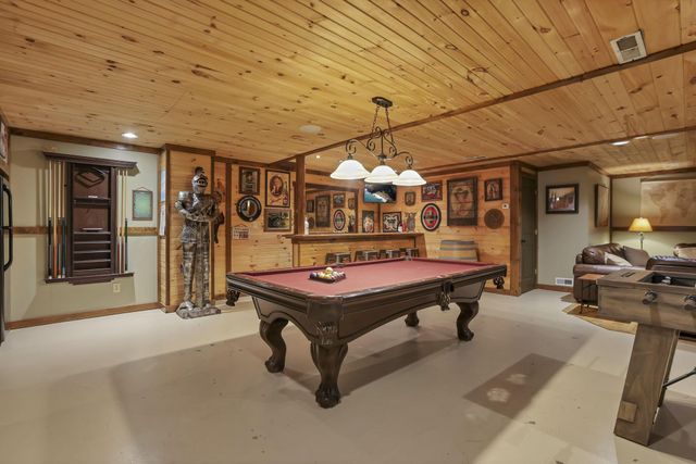 25873 Big Pine Road, Rockbridge, OH 43149