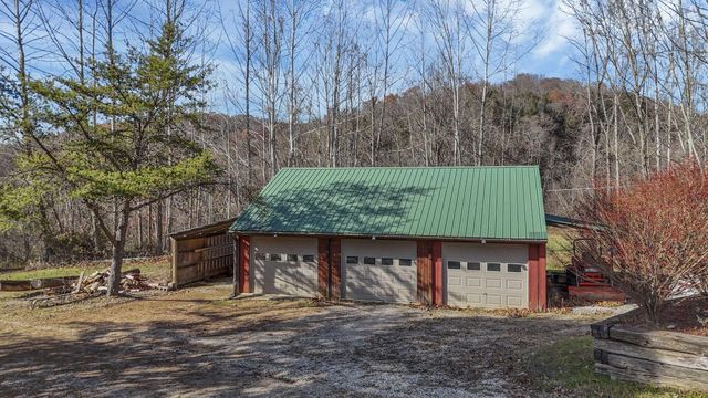 25873 Big Pine Road, Rockbridge, OH 43149