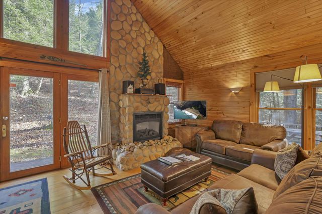 25873 Big Pine Road, Rockbridge, OH 43149