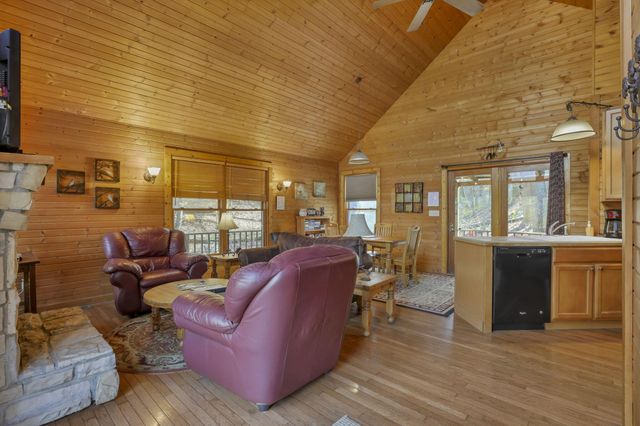 25873 Big Pine Road, Rockbridge, OH 43149