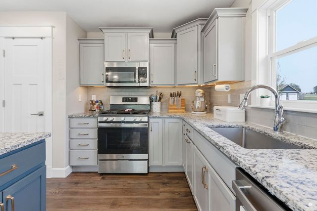 9674 Heather Lane, Manhattan, KS 66502