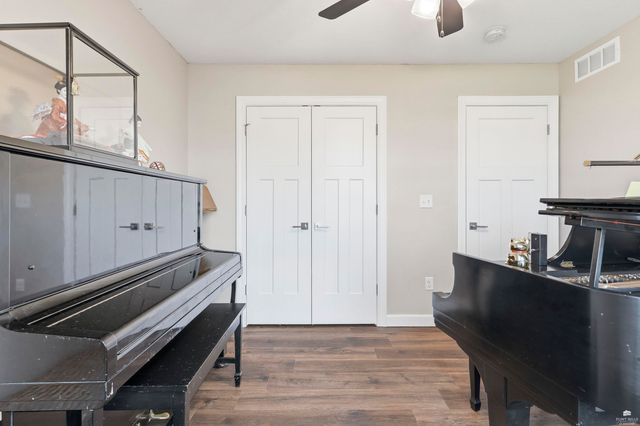 9674 Heather Lane, Manhattan, KS 66502