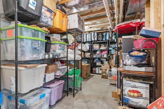 9674 Heather Lane, Manhattan, KS 66502