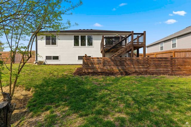 9674 Heather Lane, Manhattan, KS 66502