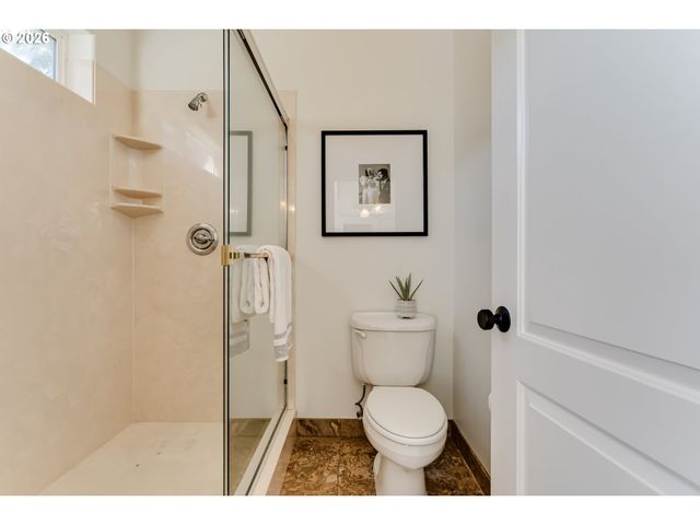 3473 RIVERPLACE Dr, Eugene, OR 97401