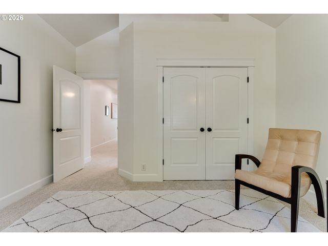3473 RIVERPLACE Dr, Eugene, OR 97401
