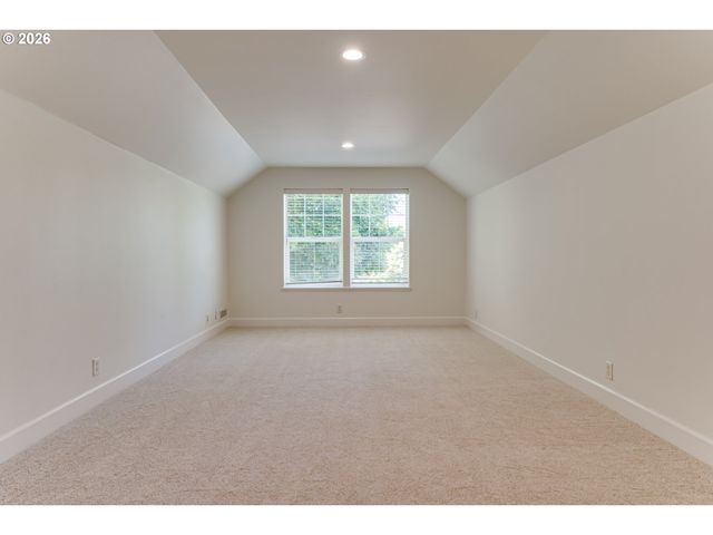 3473 RIVERPLACE Dr, Eugene, OR 97401