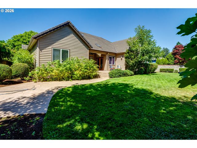 3473 RIVERPLACE Dr, Eugene, OR 97401