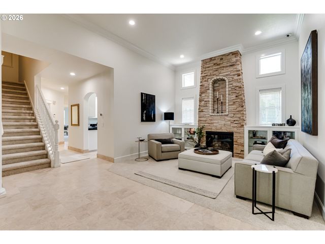 3473 RIVERPLACE Dr, Eugene, OR 97401