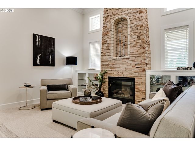 3473 RIVERPLACE Dr, Eugene, OR 97401