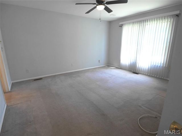 12303 White Cap Lane, Florissant, MO 63033