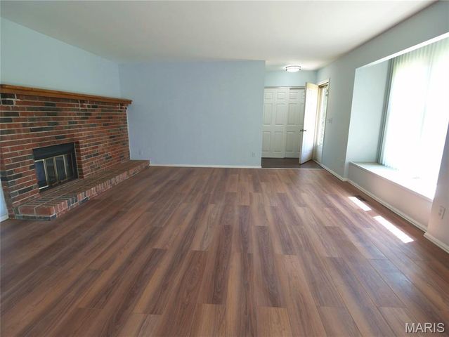 12303 White Cap Lane, Florissant, MO 63033