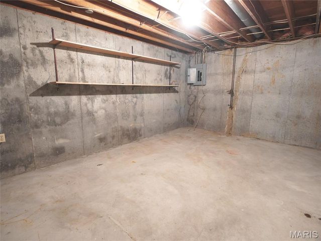12303 White Cap Lane, Florissant, MO 63033