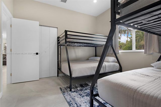 14840 NE 8th Ave, Miami, FL 33161